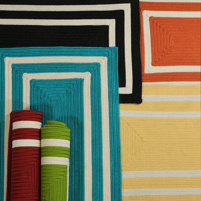 Beachcrest Home Cisbrough Machine Braided Black/White Indoor/Outdoor